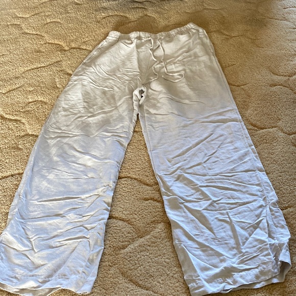 H&M Pants - H&M size small women’s flowy pants color beige